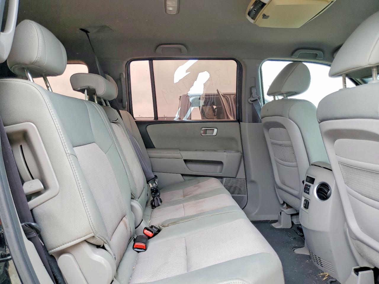 HONDA PILOT 2010 — 12