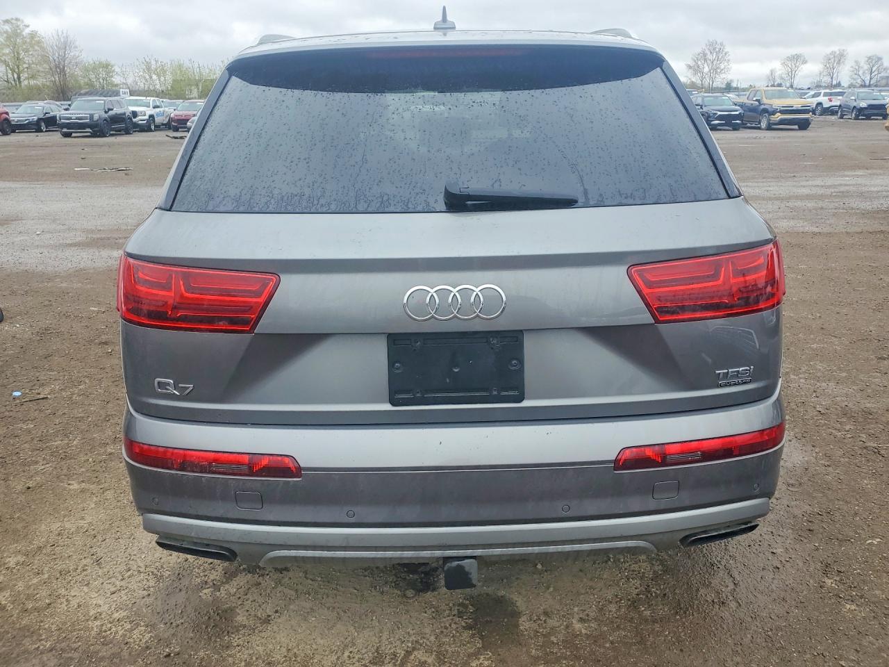 AUDI Q7 2017 — 7
