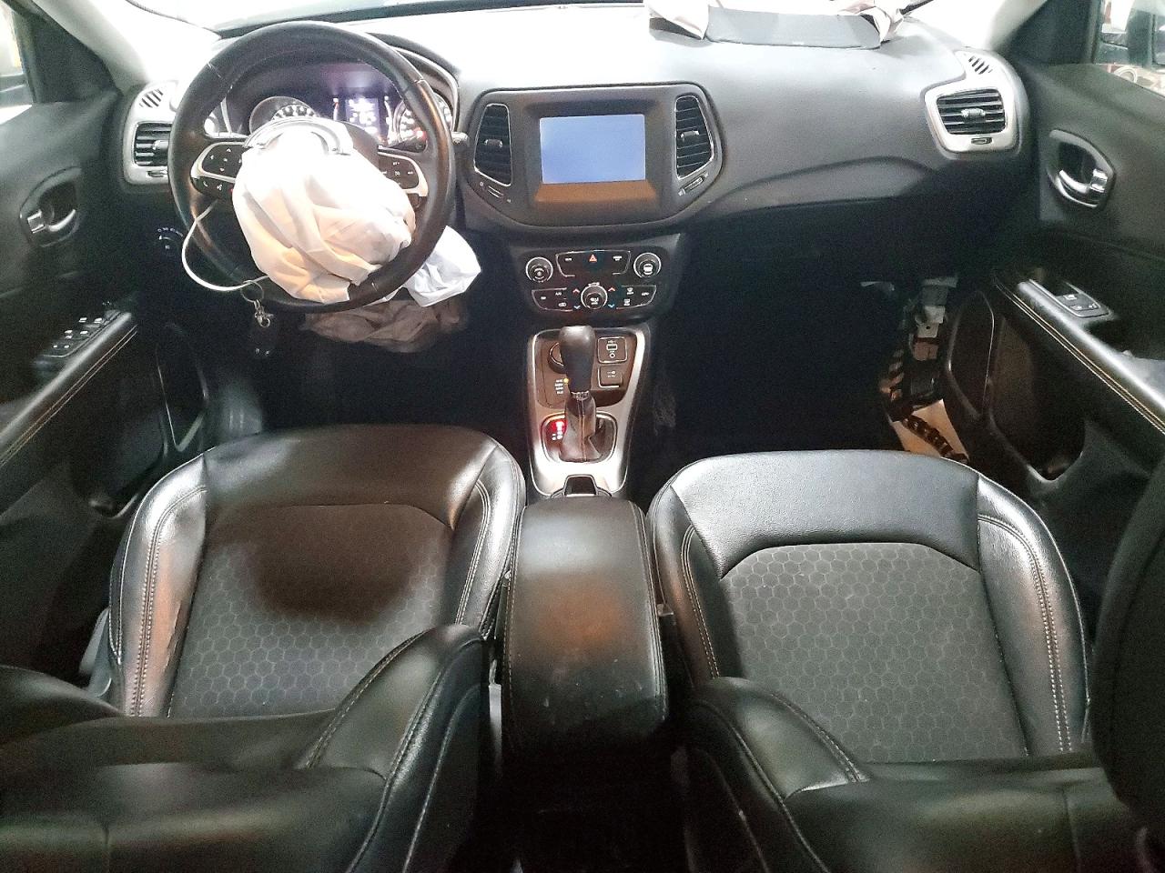 JEEP COMPASS 2019 — 9