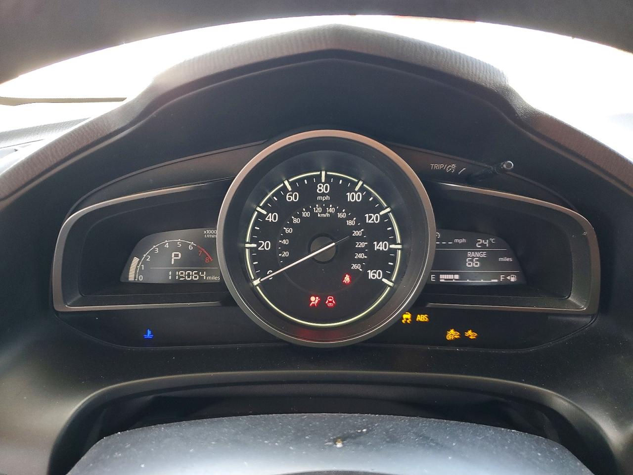 MAZDA 3 2018 — 10