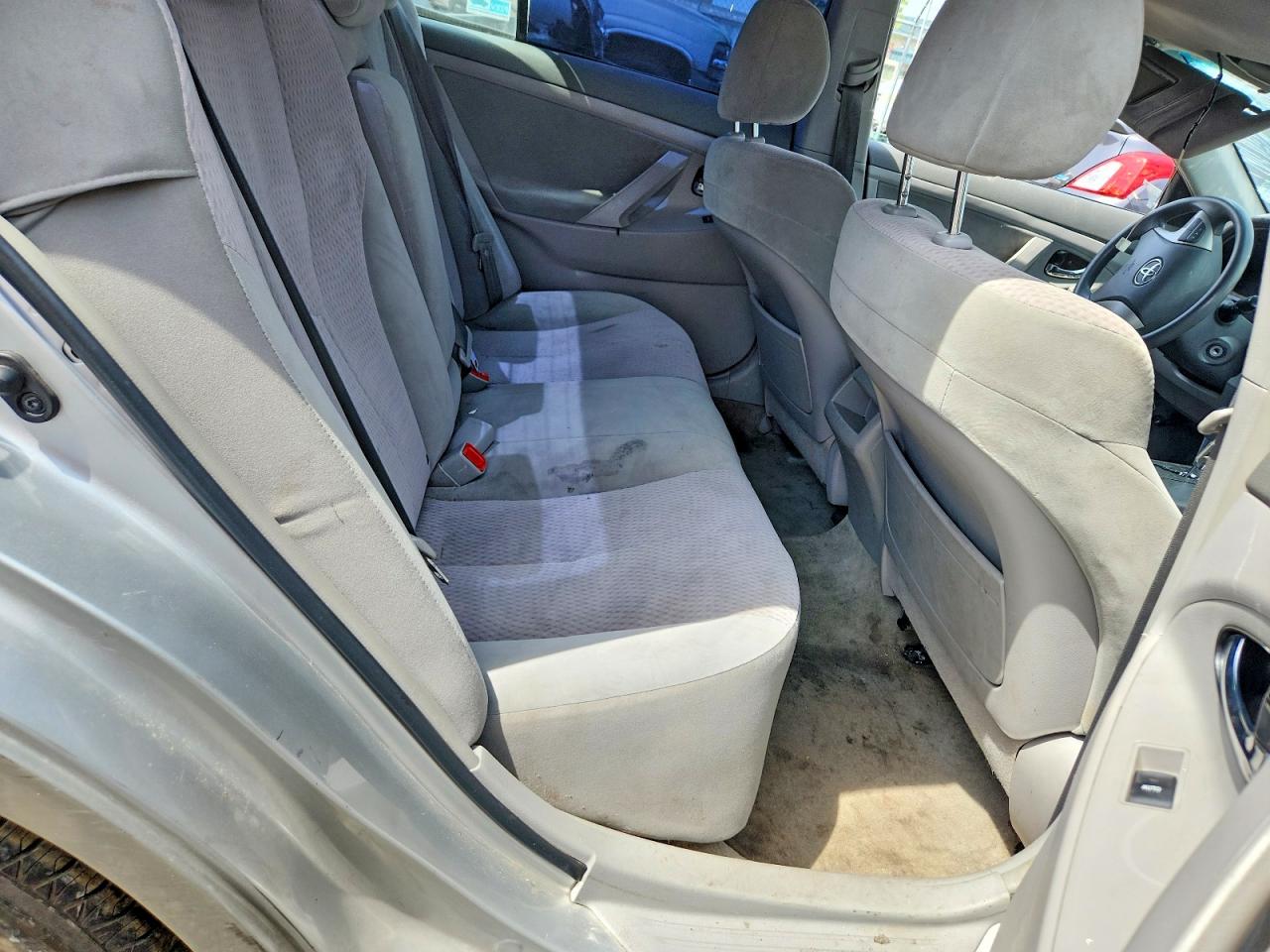 TOYOTA CAMRY 2010 — 11