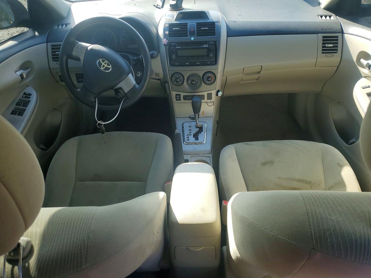 TOYOTA COROLLA 2012 — 9