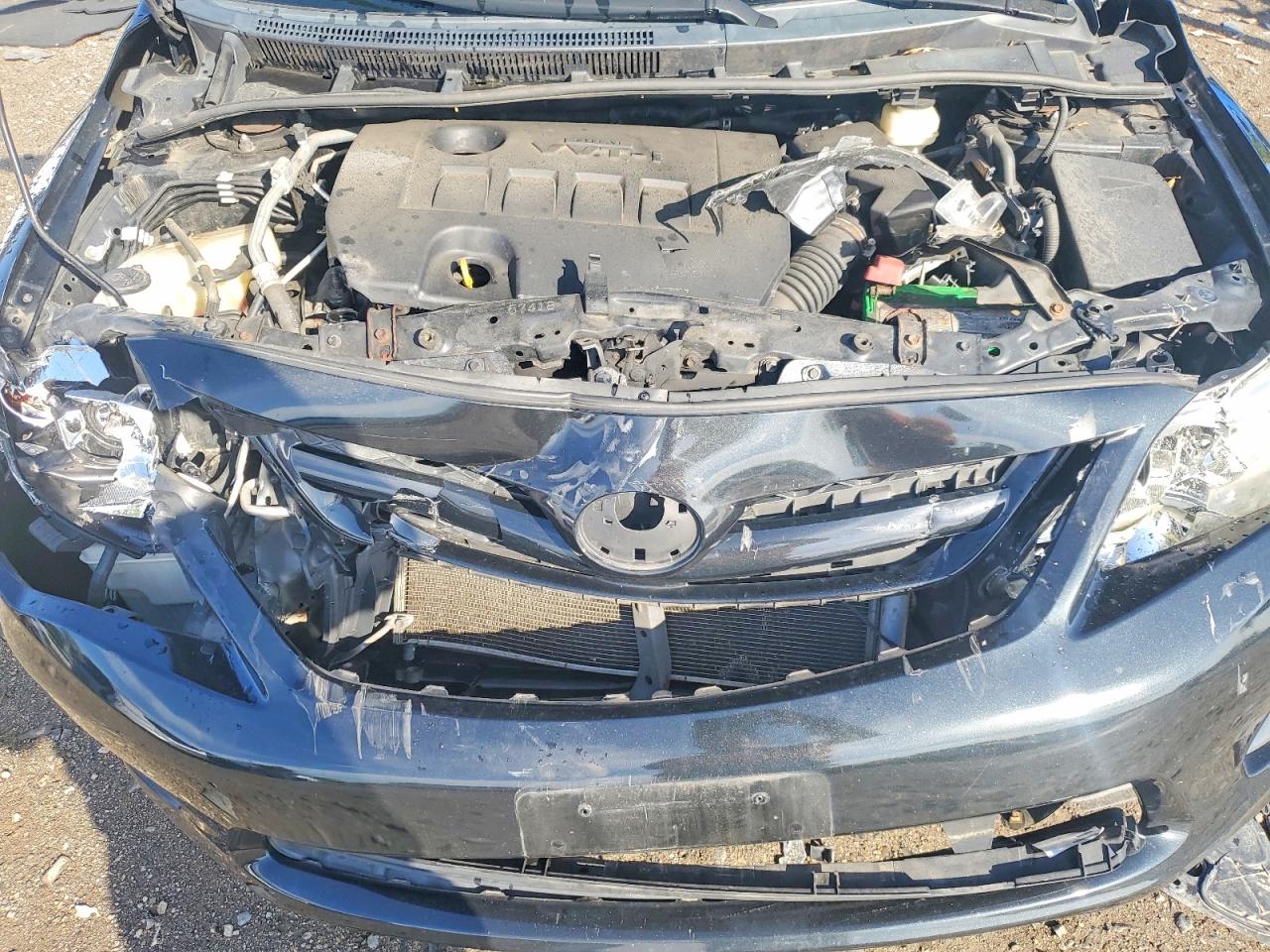 TOYOTA COROLLA 2012 — 12