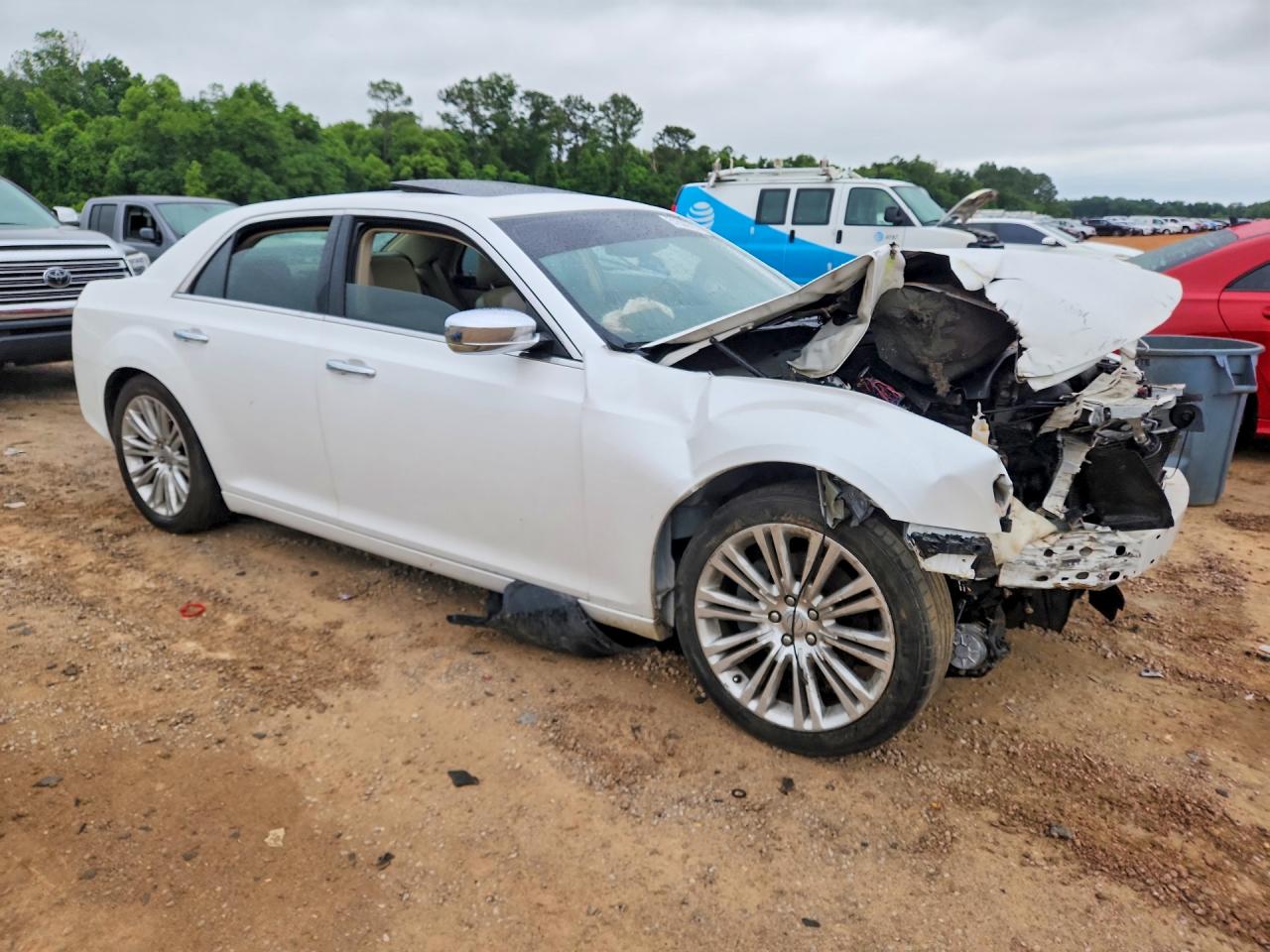 2011 CHRYSLER 300C