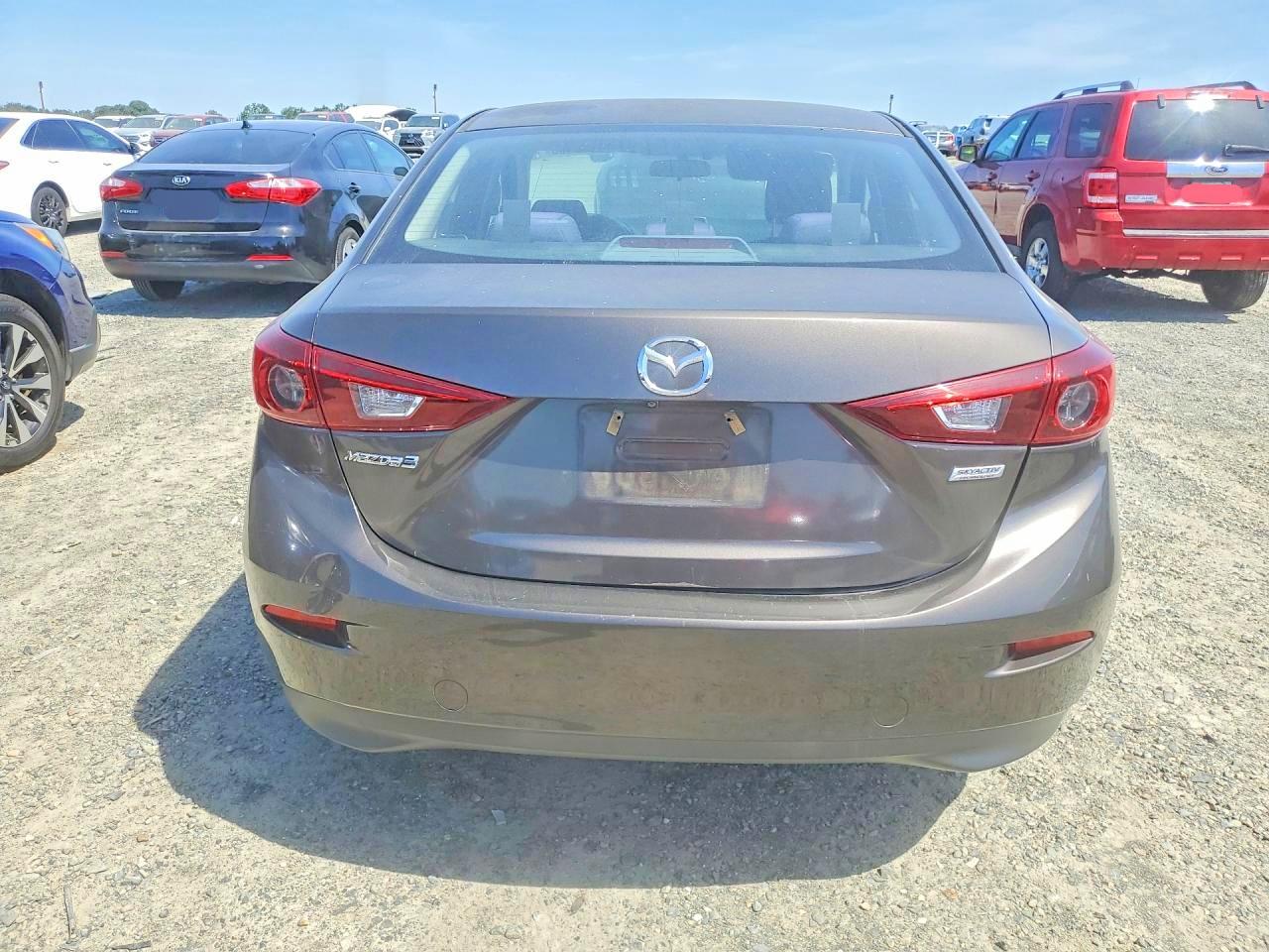 MAZDA 3 2016 — 7
