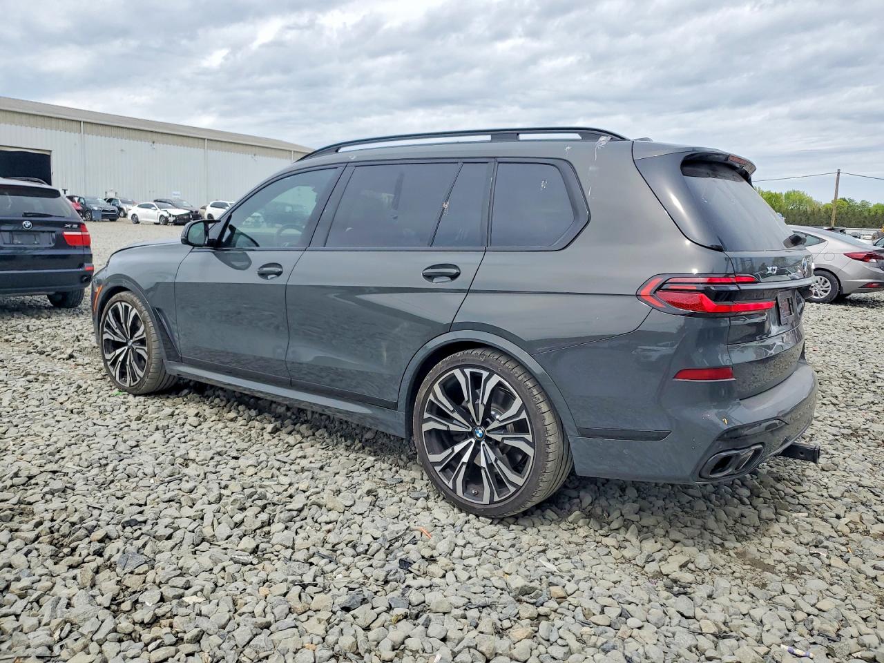 BMW X7 2025 — 3