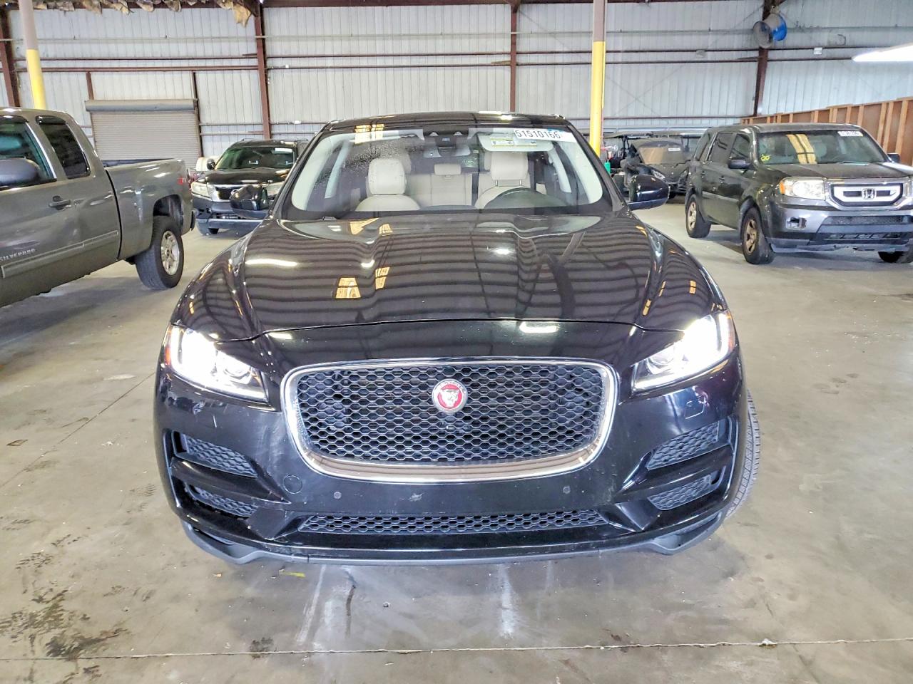 JAGUAR F-PACE 2018 — 6
