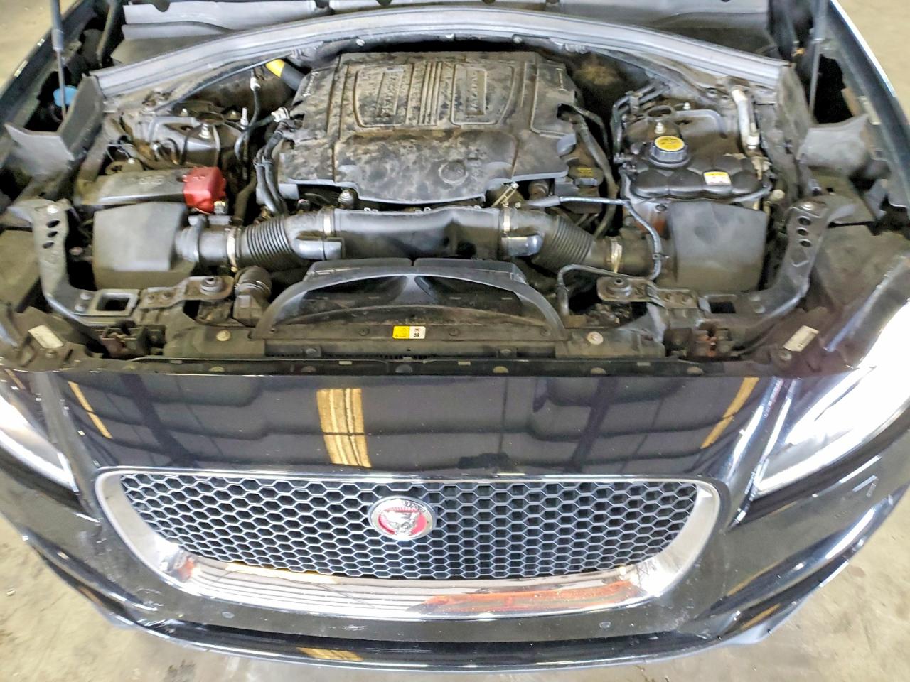 JAGUAR F-PACE 2018 — 12