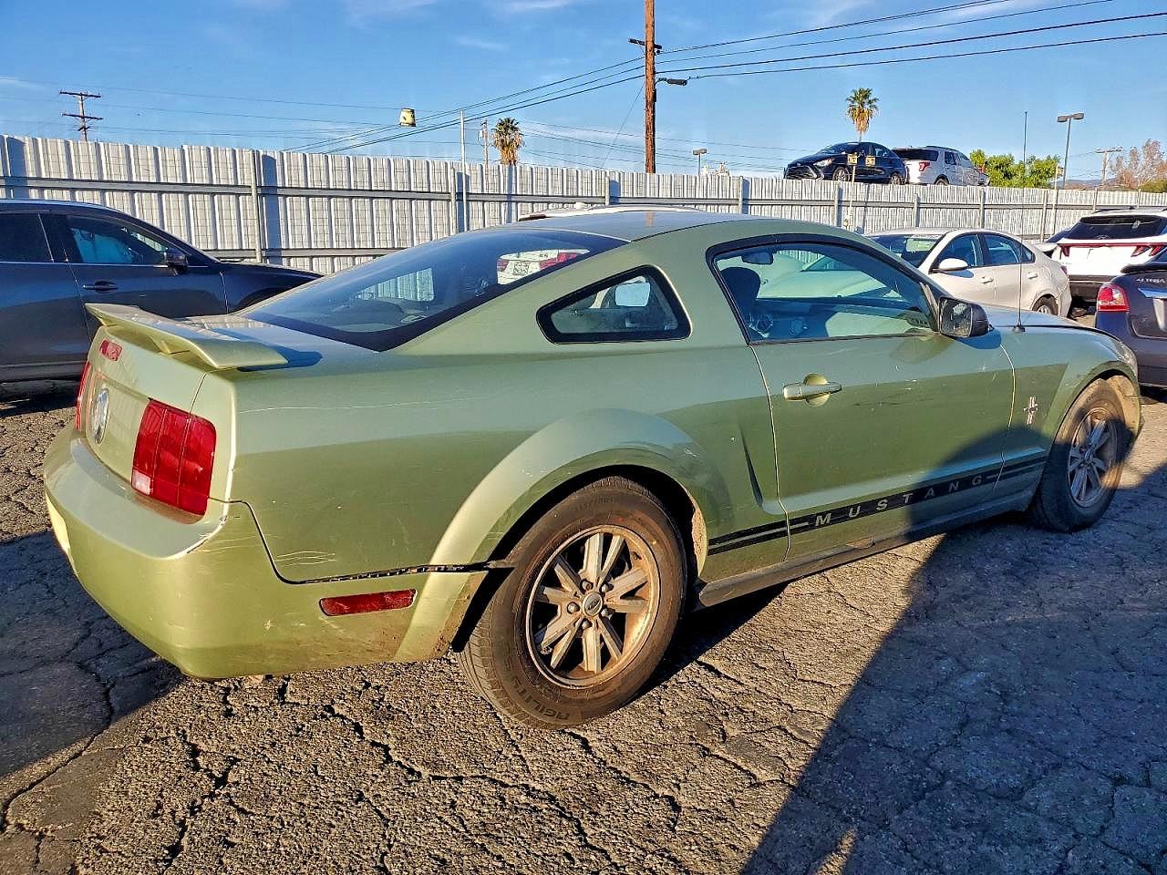 FORD MUSTANG 2006 — 4