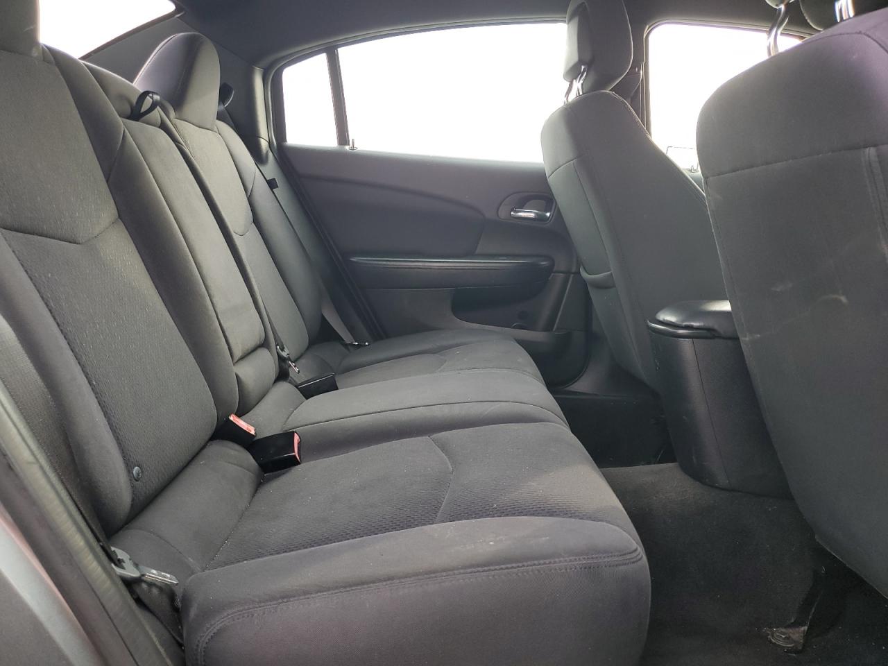 CHRYSLER 200 2012 — 11