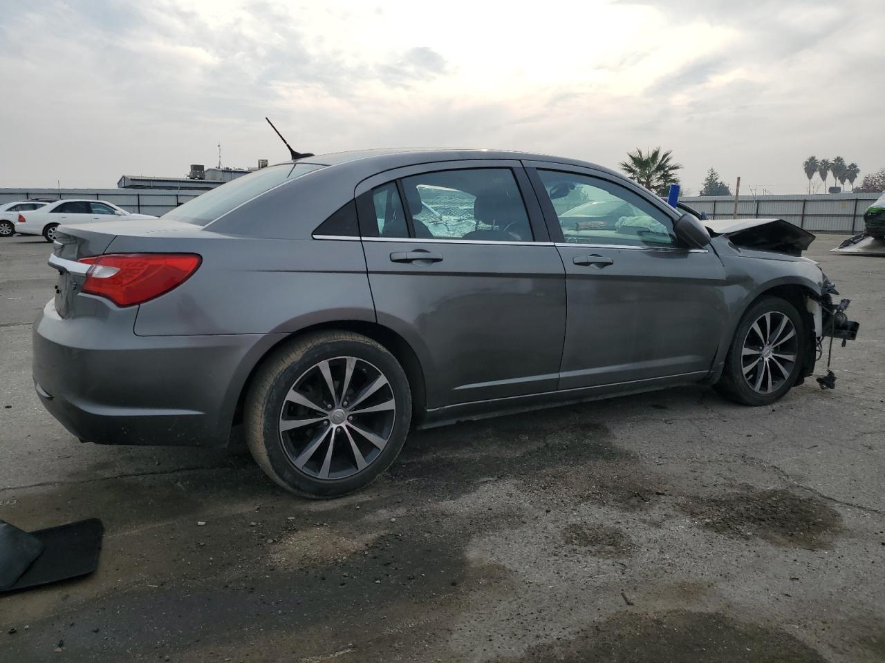 CHRYSLER 200 2012 — 4