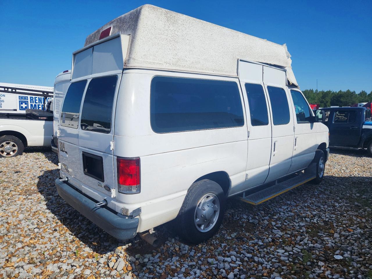 FORD ECONOLINE 2013 — 4