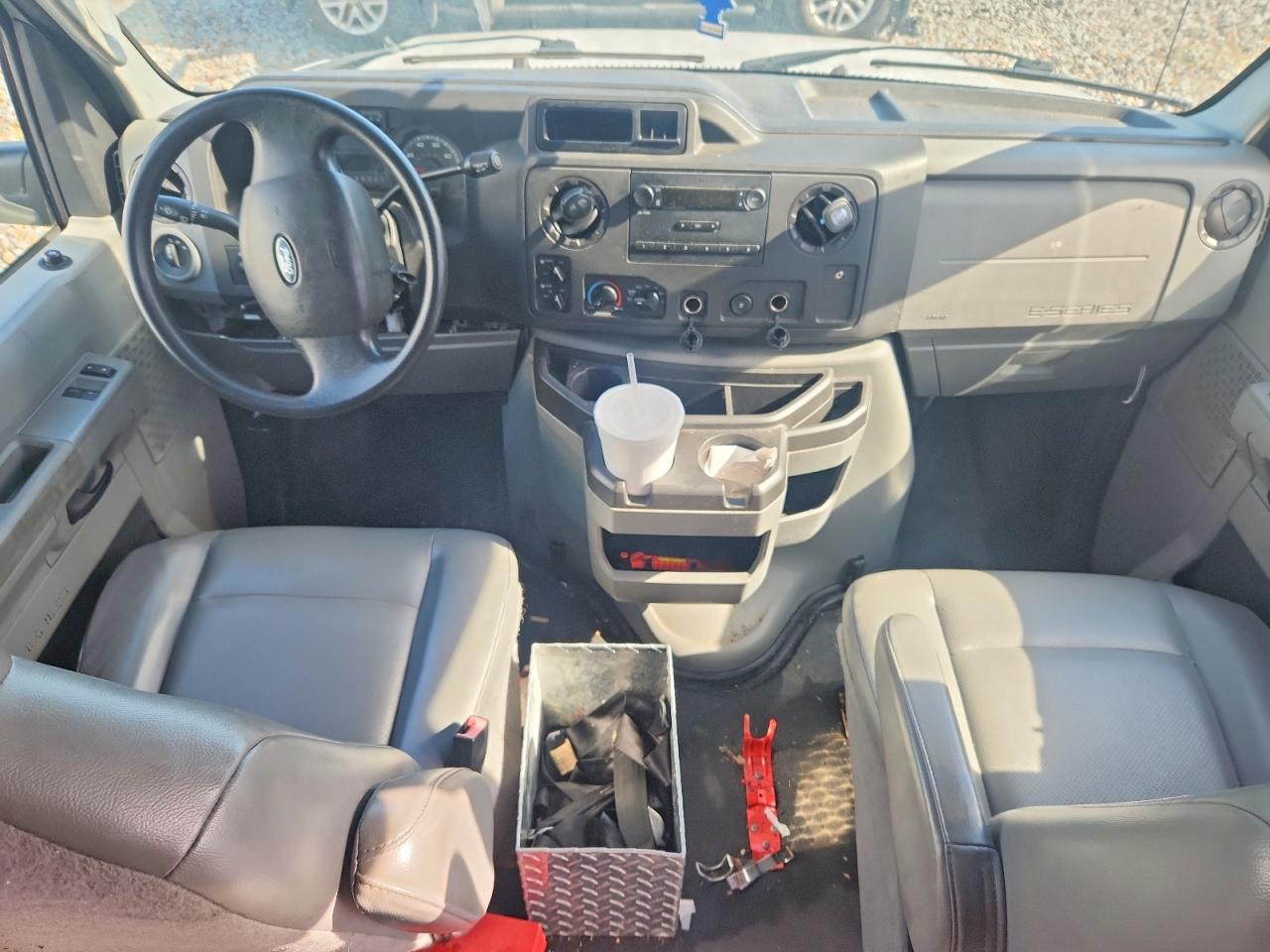 FORD ECONOLINE 2013 — 9