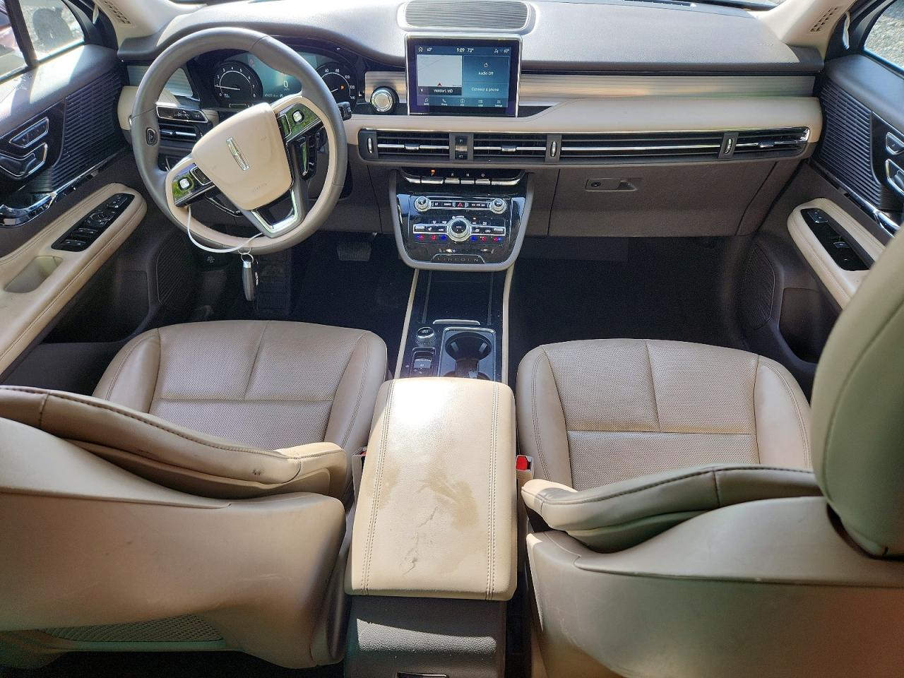 LINCOLN CORSAIR 2022 — 9