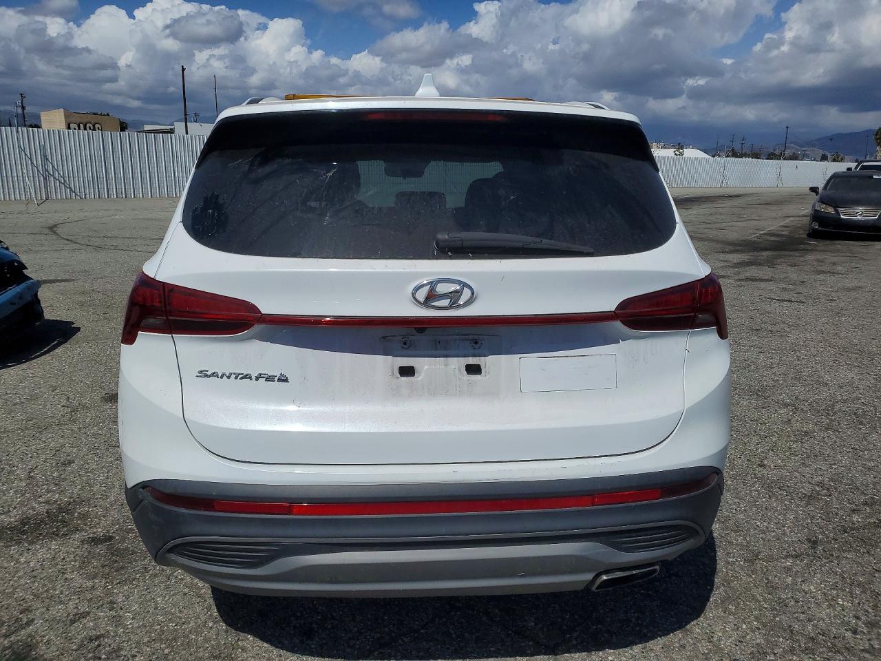 HYUNDAI SANTA FE 2021 — 7