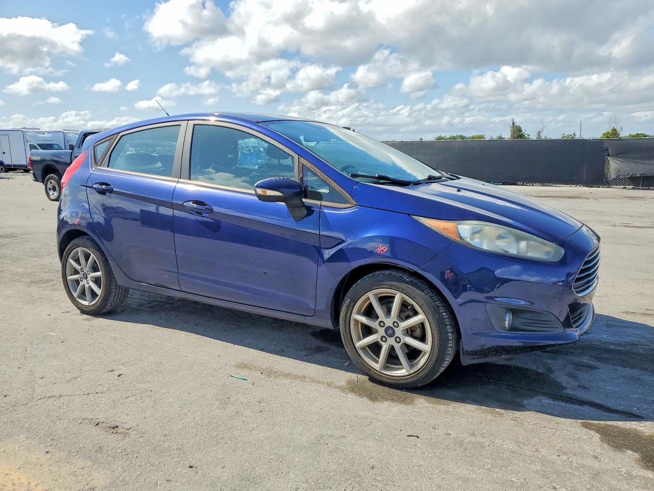 FORD FIESTA 2016 — 5