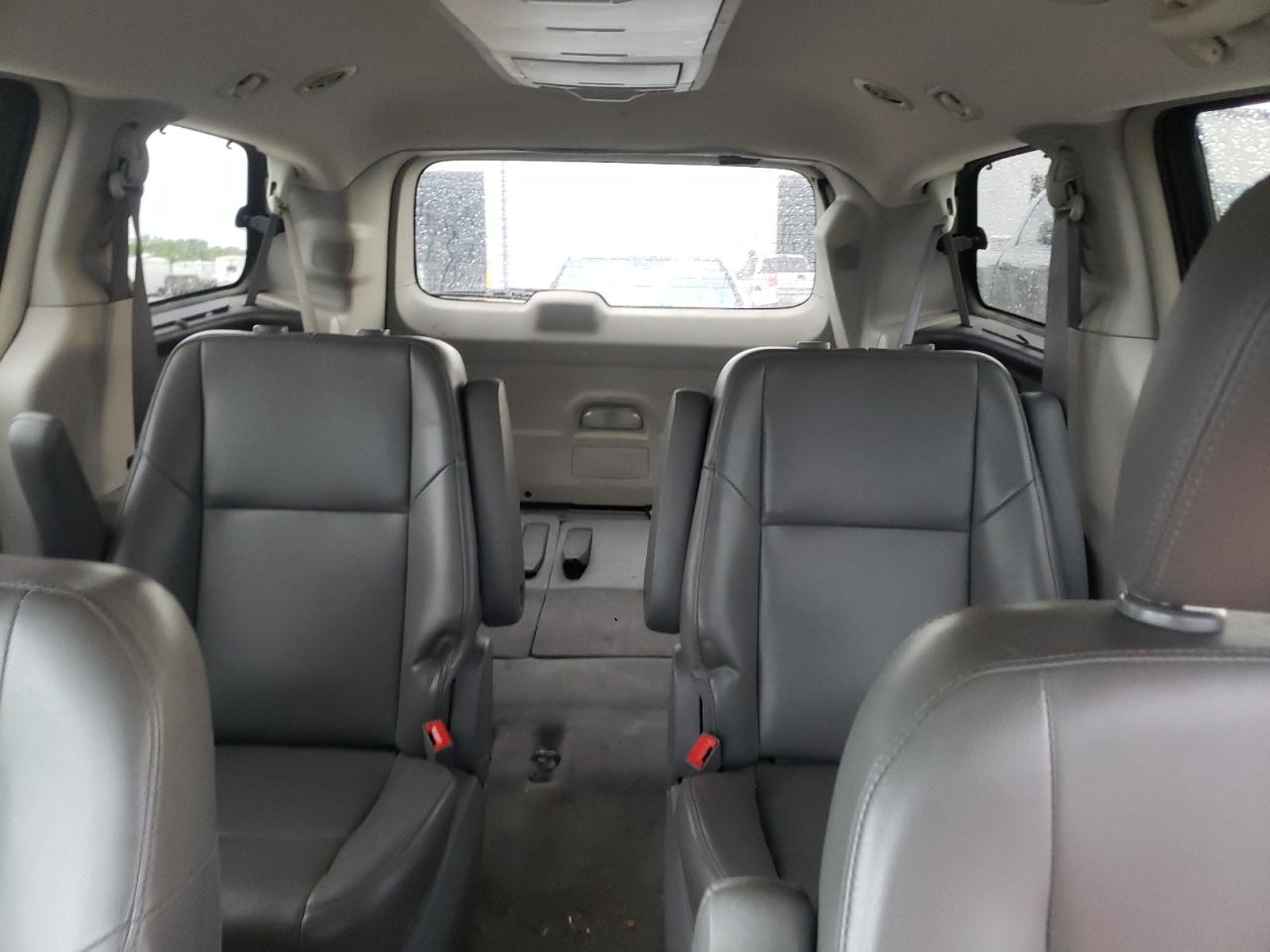 VOLKSWAGEN ROUTAN 2012 — 11