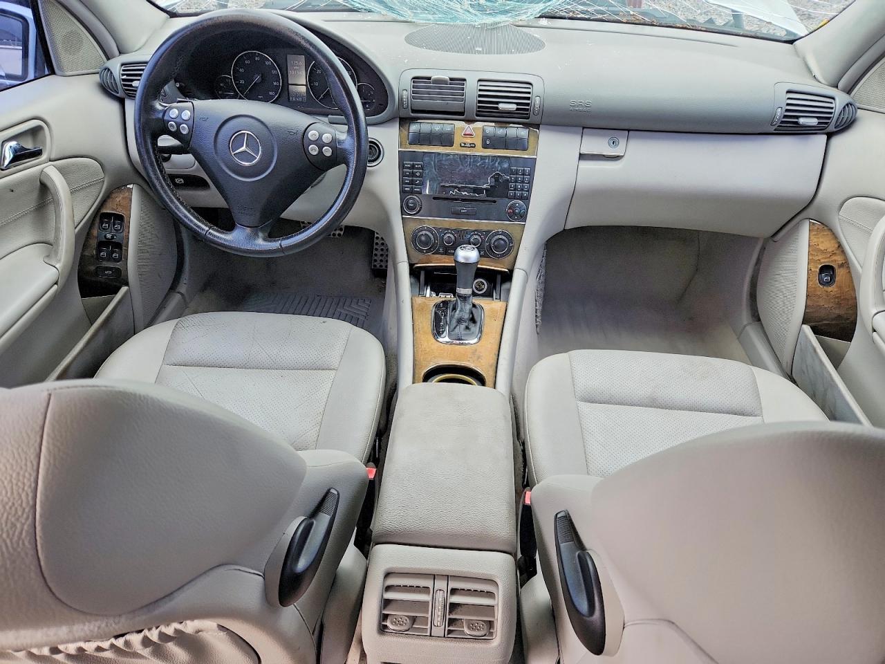 MERCEDES-BENZ C 2007 — 9