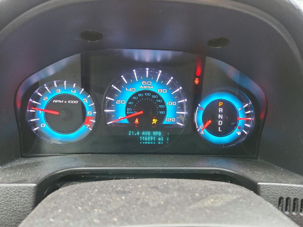 FORD FUSION 2011 — 10