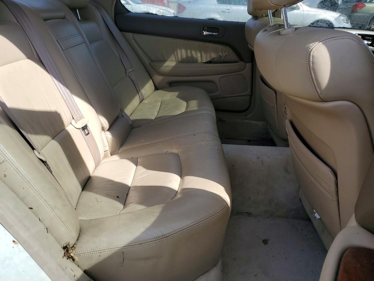 LEXUS LS 1996 — 11