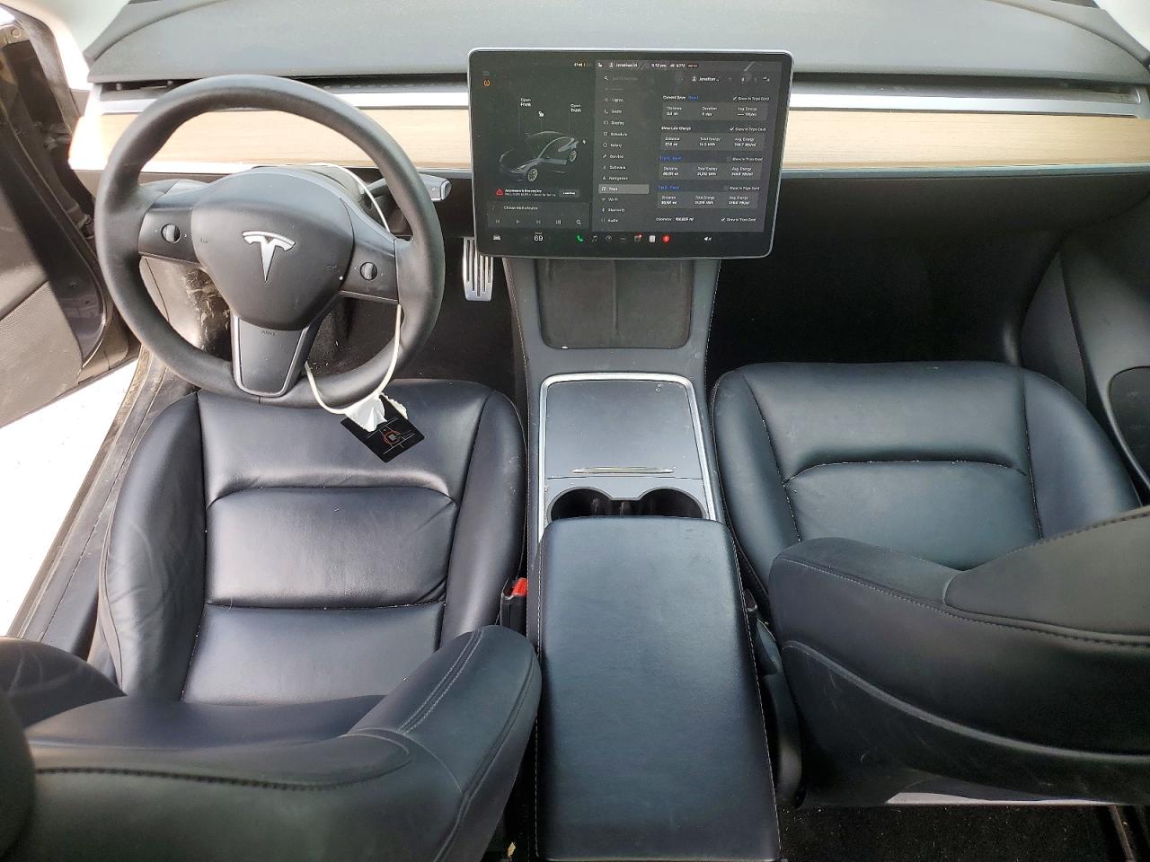 TESLA MODEL 3 2021 — 9
