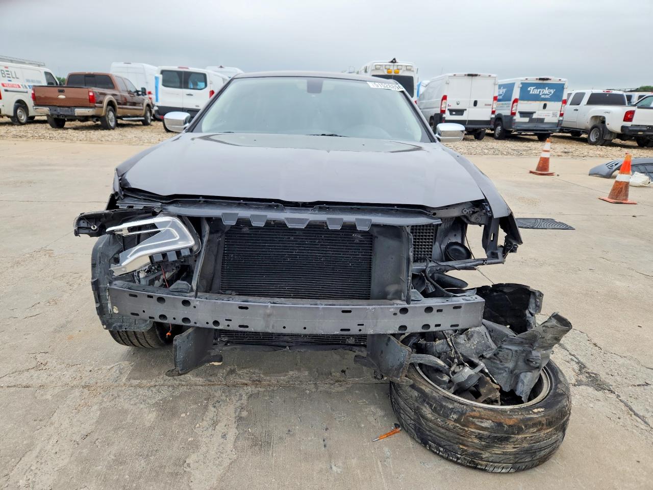 CHRYSLER 300 2019 — 6