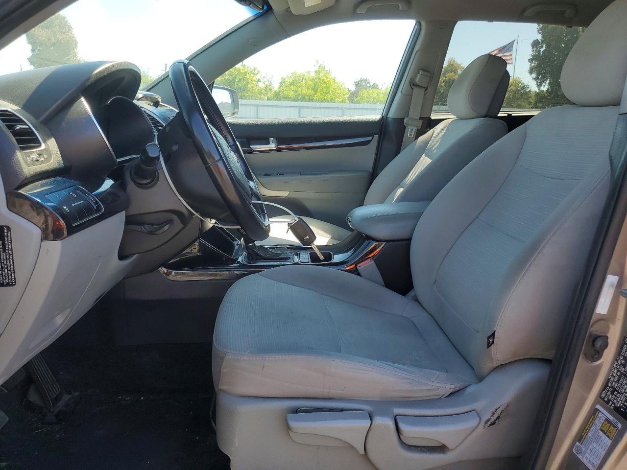 KIA SORENTO 2014 — 8