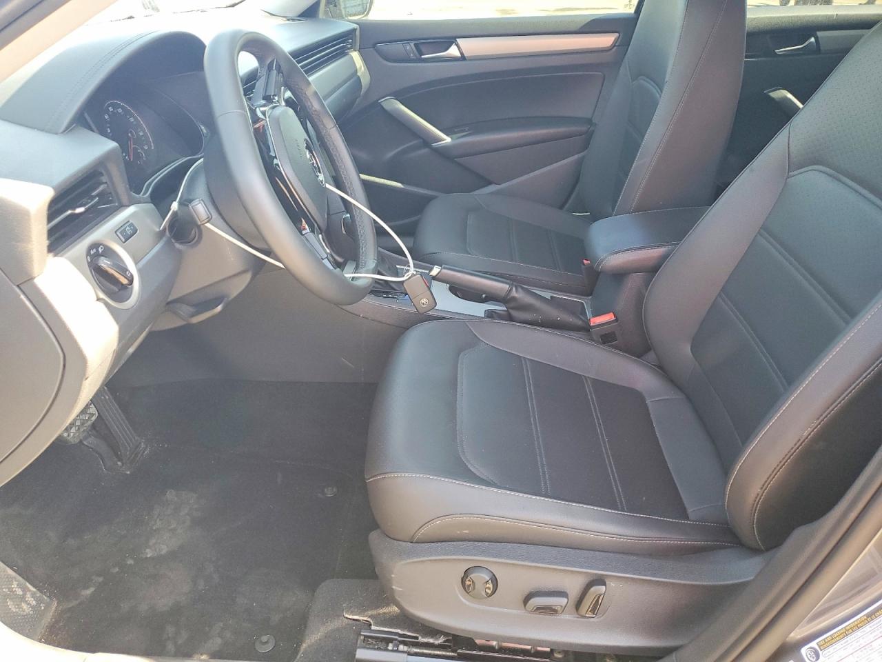VOLKSWAGEN PASSAT 2021 — 8