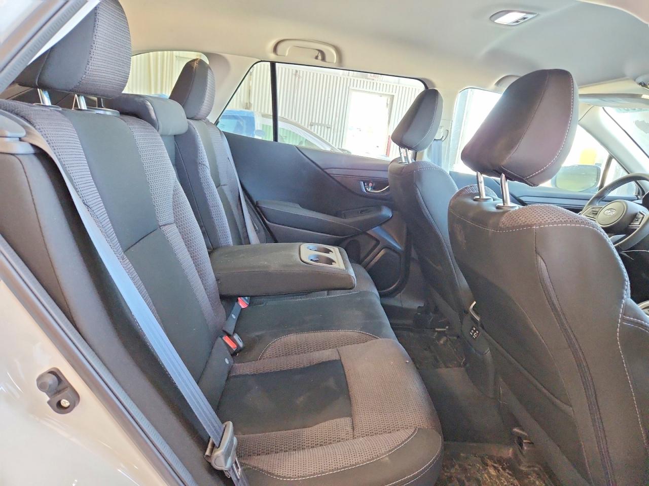 SUBARU OUTBACK 2025 — 12