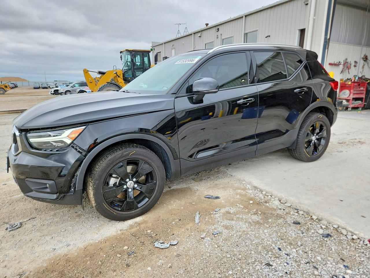 VOLVO XC40 2021 — 2