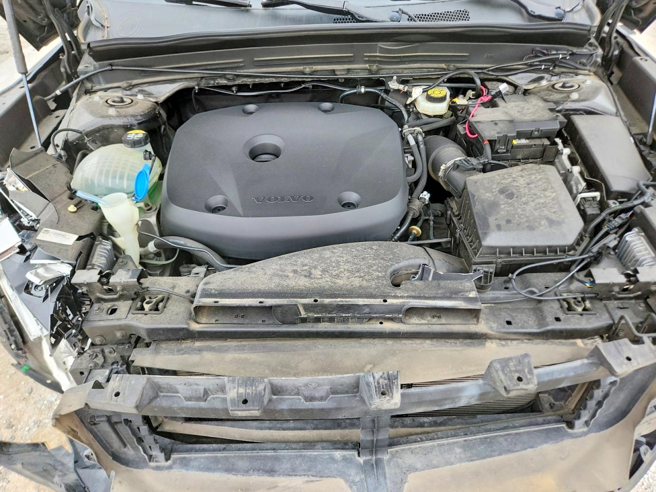 VOLVO XC40 2021 — 13