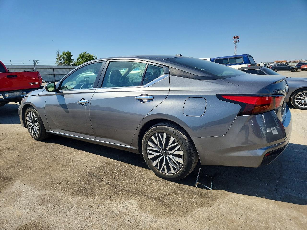 NISSAN ALTIMA 2023 — 3