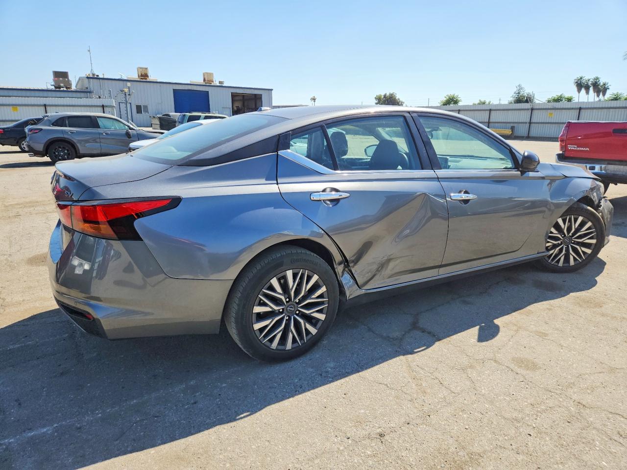 NISSAN ALTIMA 2023 — 4
