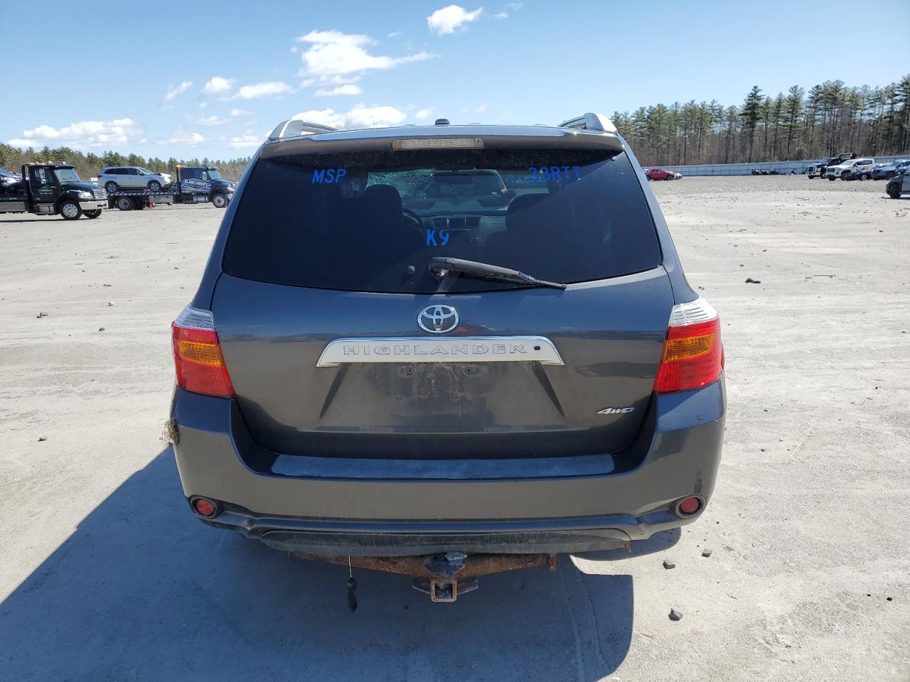 TOYOTA HIGHLANDER 2010 — 7