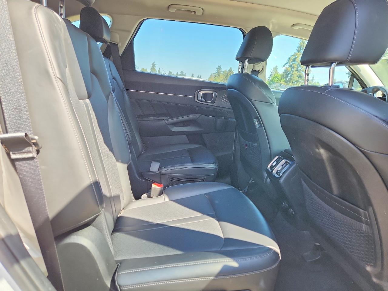 KIA SORENTO 2023 — 12