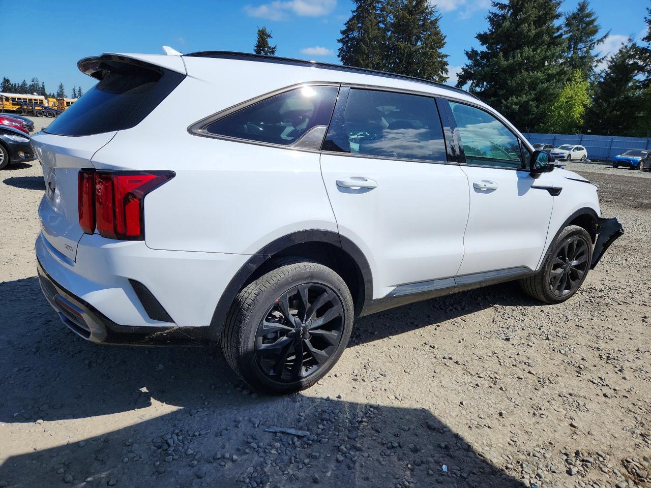 KIA SORENTO 2023 — 4