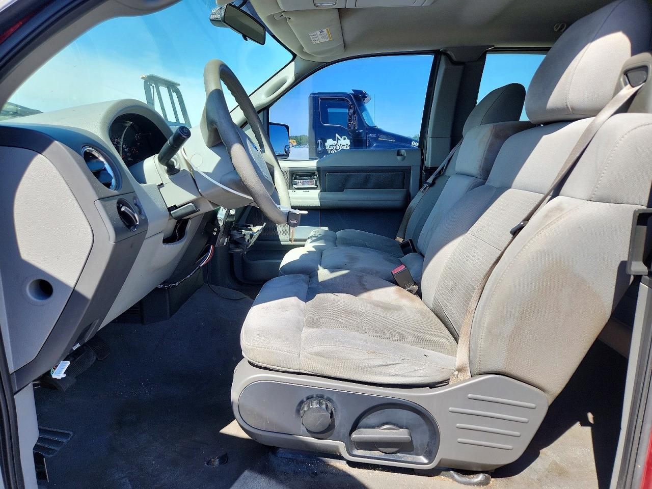 FORD F-150 2004 — 8
