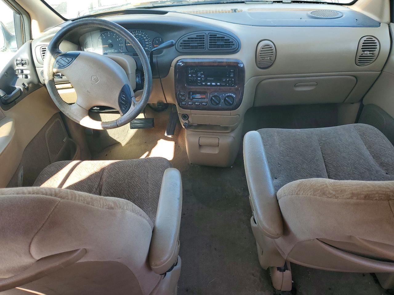 CHRYSLER TOWN & COUNTRY 1999 — 9
