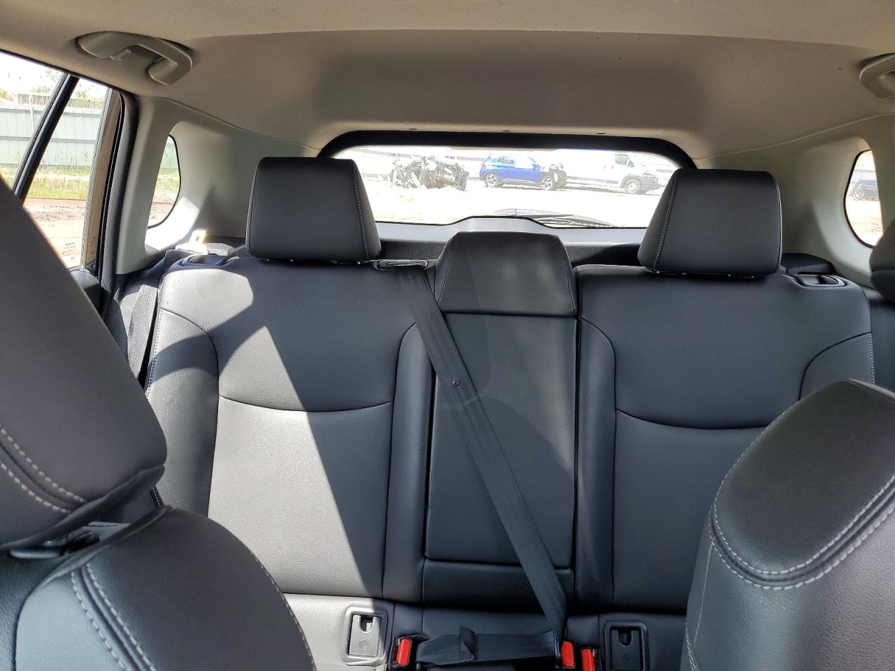 TOYOTA COROLLA CROSS 2022 — 11