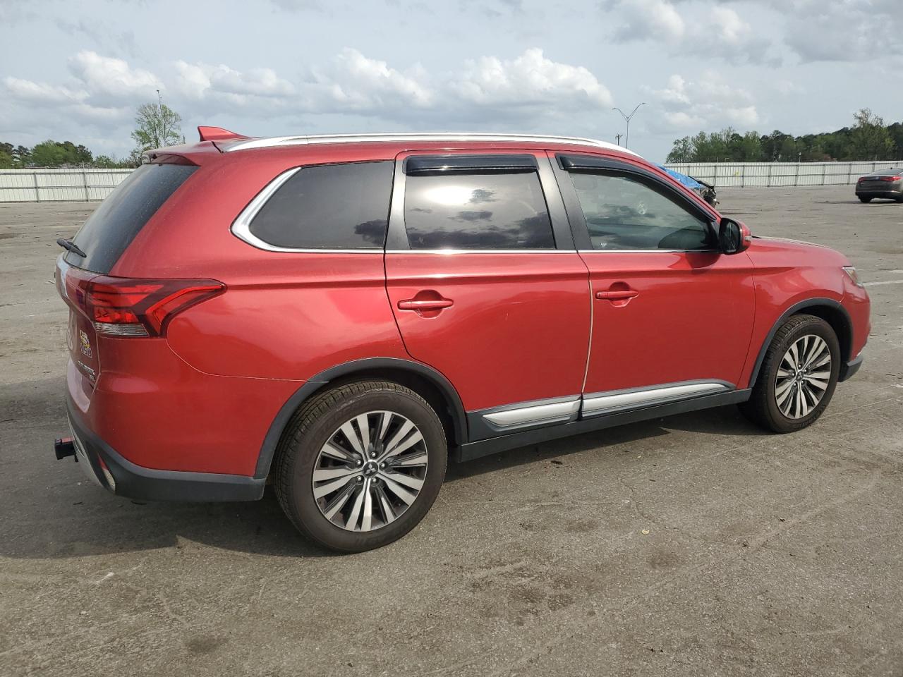 MITSUBISHI OUTLANDER 2019 — 4