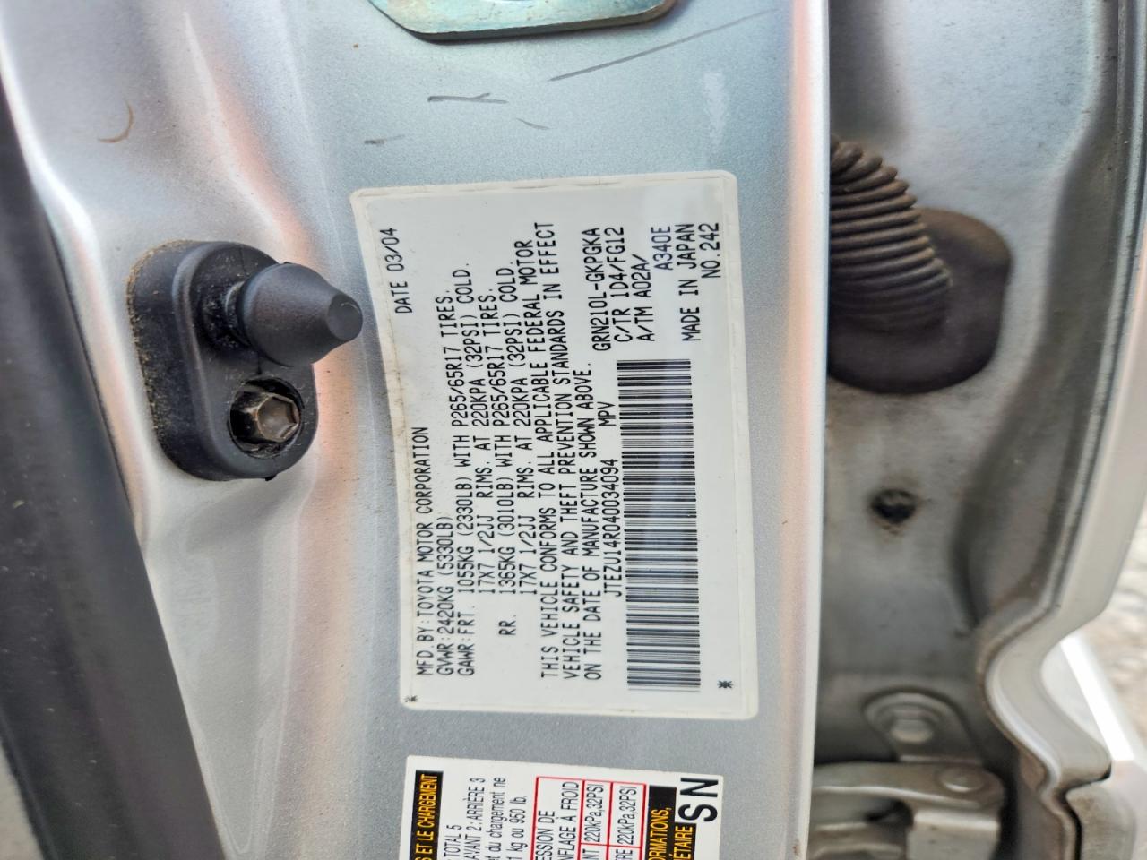 TOYOTA 4RUNNER 2004 — 13