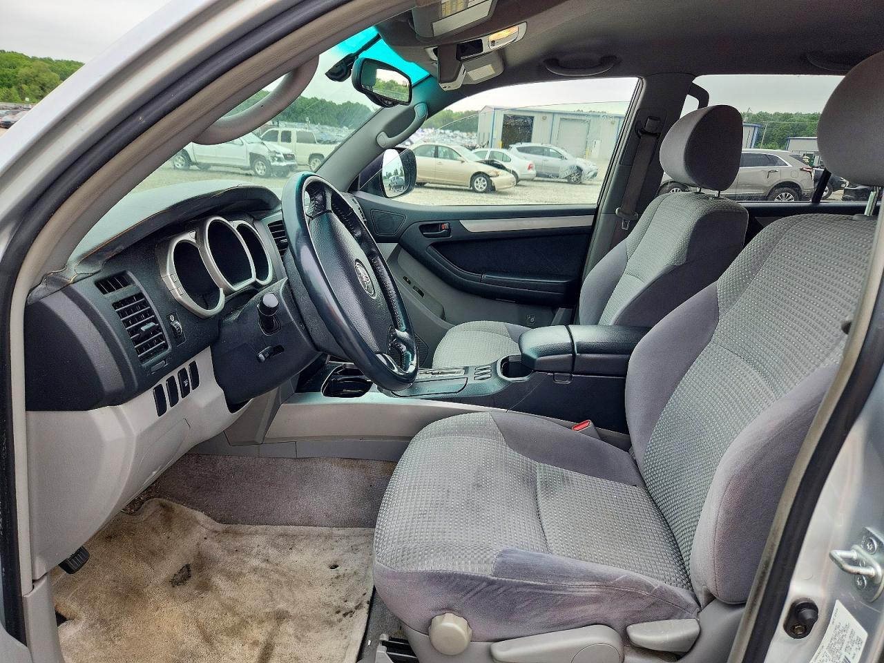 TOYOTA 4RUNNER 2004 — 8