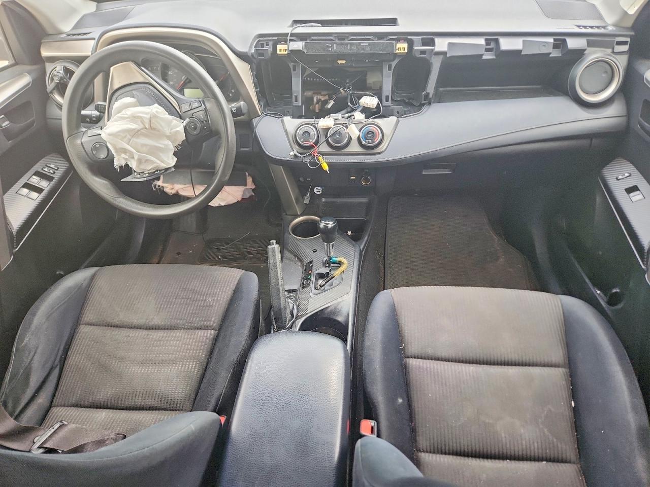 TOYOTA RAV 4 2015 — 9