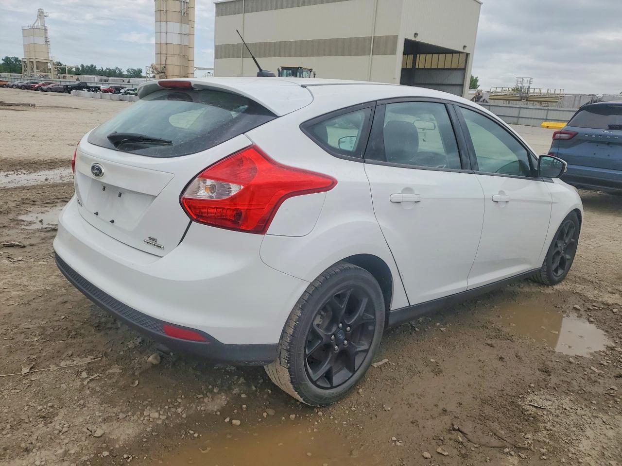FORD FOCUS 2014 — 4