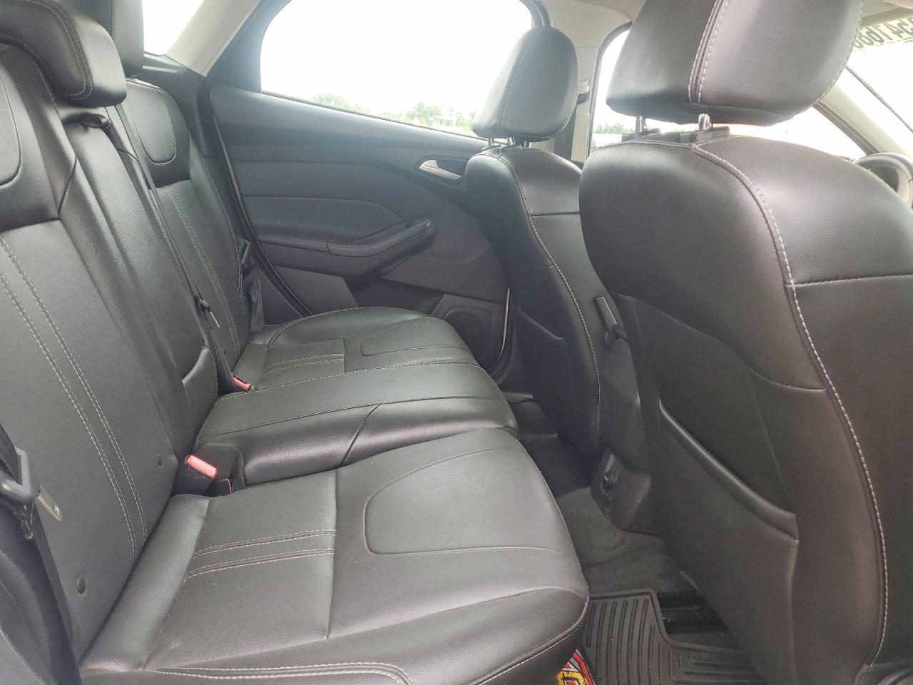 FORD FOCUS 2014 — 11