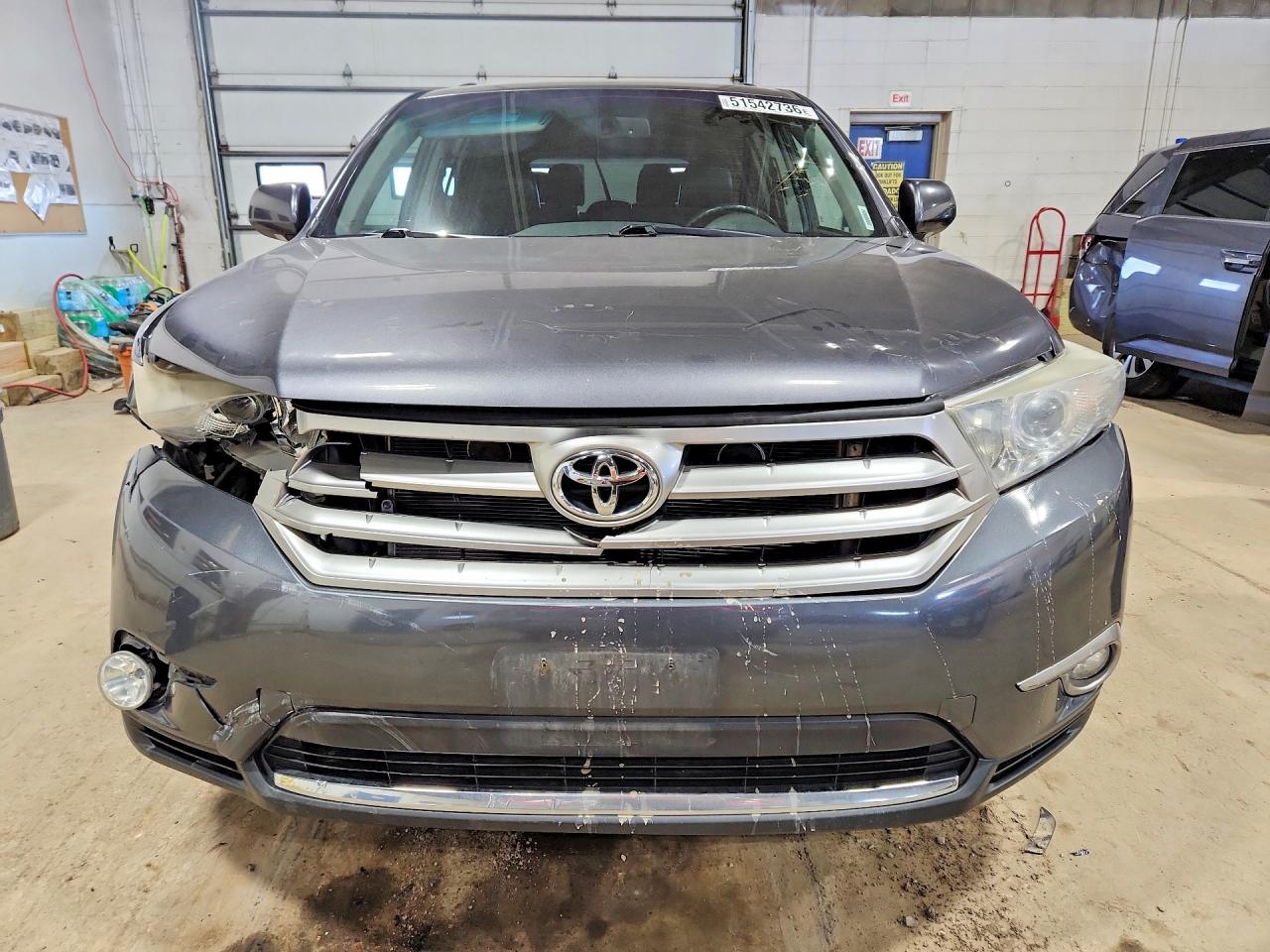 TOYOTA HIGHLANDER 2013 — 6
