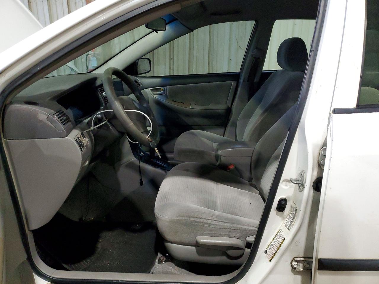 TOYOTA COROLLA 2006 — 8