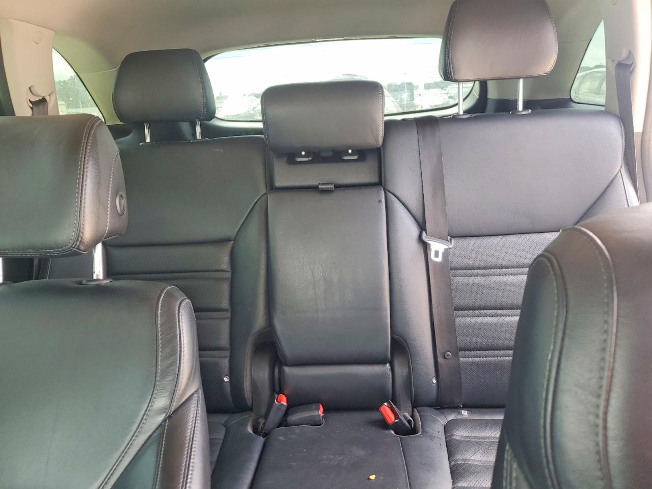 KIA SORENTO 2017 — 11