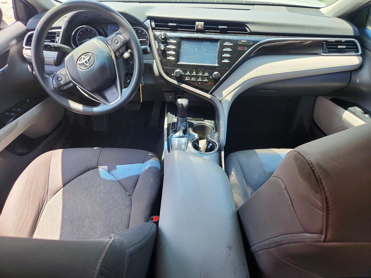 TOYOTA CAMRY 2018 — 9