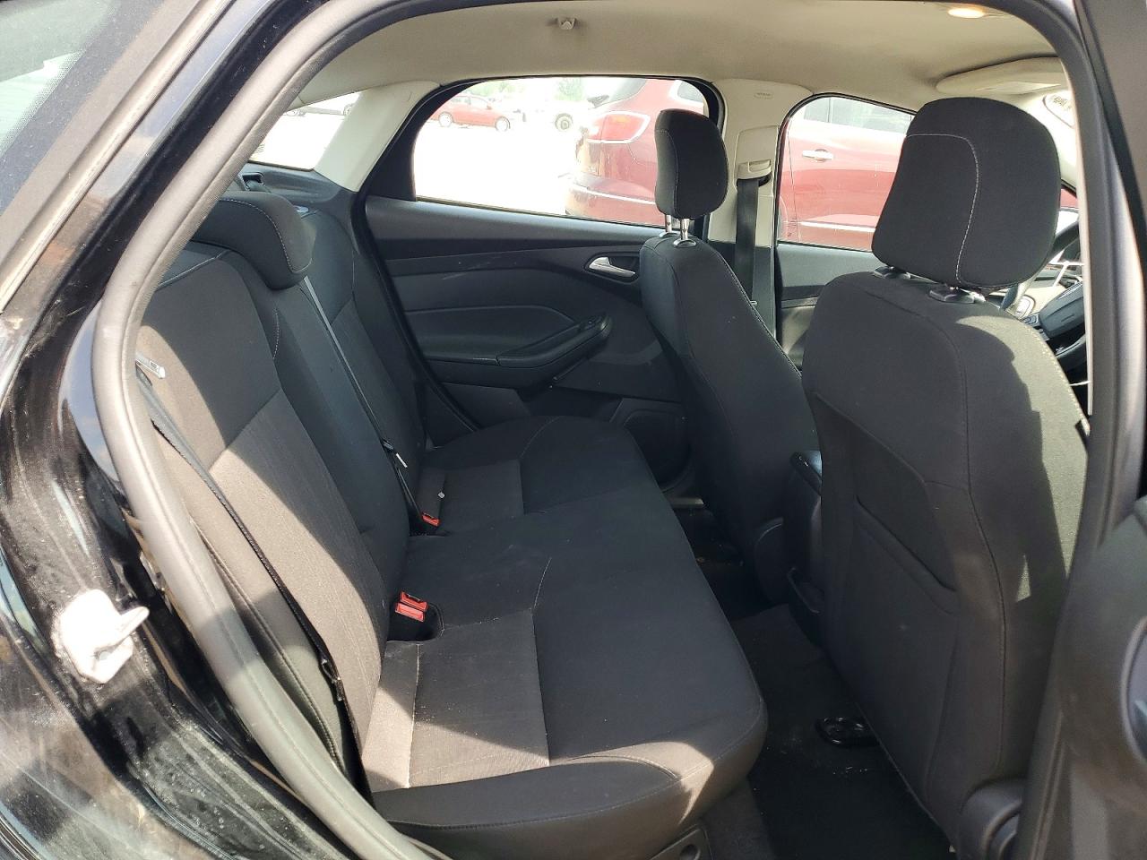 FORD FOCUS 2018 — 11